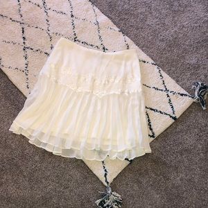 Express Beautiful flowy skirt size 2
